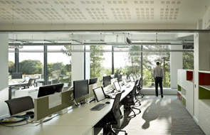 aluminium glazing systems for office buildings